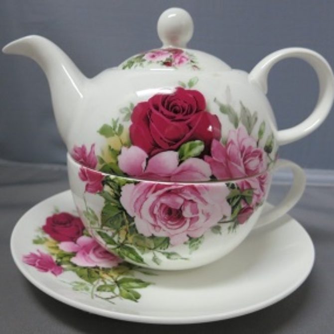 Heirloom China Summertime Rose Teapot 6 Cup - The Teapot Shoppe, Inc.