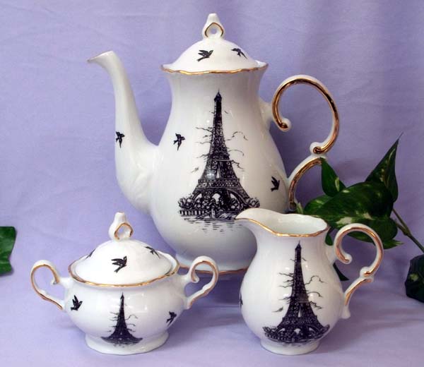 Eiffel Tower Tea Set